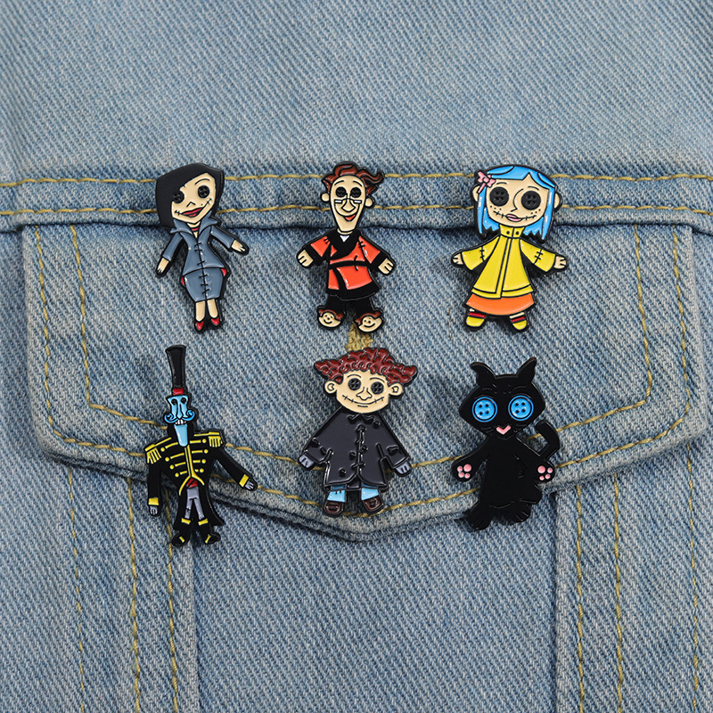 Scary Figure Enamel Brooch Kit - Model Kit Zombie Girl avis et prix