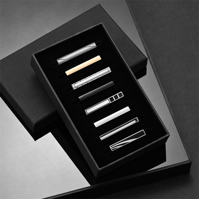 8 PCS Short Tie Clips Set With - Model Kit Iron Man avis et prix